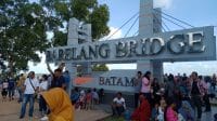 Liburan Tahun Baru 2020 di Batam, Ribuan Orang Padati Jembatan Barelang