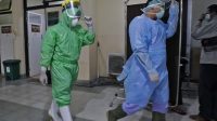 Dokter dan Perawat yang Menangani Korona Diusir dari Tempat Tinggalnya
