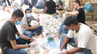 Setdako Batam Kerahkan ASN, Bungkus Gula Hibah dari BC Agar Bisa Lekas Dibagikan