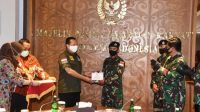 Dua Prajurit TNI AL Terima Apresiasi dari Ketua MPR RI
