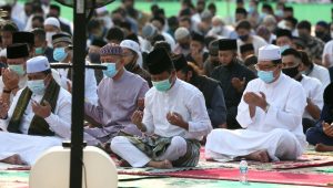 Patuhi Protokol Kesehatan, Ribuan Jemaah Salat Iduladha di Engkuputri