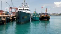 KP Bisma 8001 Kolpolairud Baharkam Polri Berhasil Mengamankan Dua Unit Kapal Ikan Asing Berbendera Vietnam