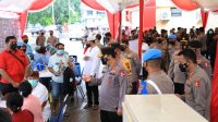 Selain Tinjau Vaksinasi, Kapolri Saksikan Langsung Donor Plasma Konvalesen