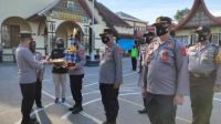 Penghargaan dari Kapolres Bukittinggi Kepada Personil Berprestasi