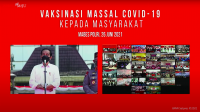Presiden Tinjau Vaksinasi Massal Kepada Masyarakat di Lapangan Bhayangkara, Mabes Polri