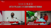 Presiden Jokowi Tinjau Vaksinasi untuk Pelajar dan Dari Rumah ke Rumah