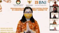 Dharma Wanita Persatuan Setkab Serahkan Beasiswa Bagi 63 Putra-Putri Pegawai dan Pensiunan