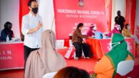 Presiden Jokowi Tinjau Vaksinasi di Kota Blitar