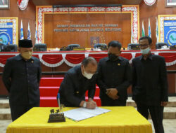 DPRD Babel Gelar Paripurna, Tiga Raperda Inisiatif DPRD Sah Menjadi Perda