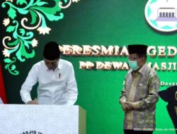 President Jokowi Inaugurates Office of Central Executive Board of Indonesian Mosque Council