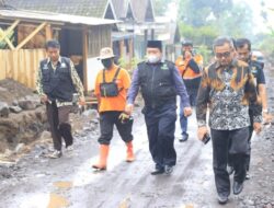 Batam Serahkan Bantuan Rp 500 Juta untuk Korban Semeru