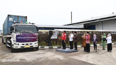 President Jokowi Kicks Off Export of Betel Nuts in Jambi