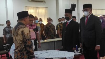 Jabatan Kepala Dispar Sudah Terisi, Molen Juga Lantik 14 ASN di Lingkungan Pemkot Pangkalpinang