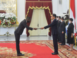 Jokowi Terima Penugasan Delapan Duta Besar Negara Sahabat