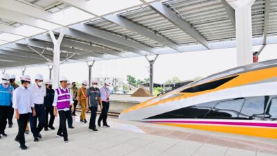 Proyek KCJB Capai 88,8 Persen, Presiden Berharap Tumbuhnya Ekonomi Baru