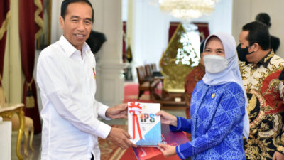 Presiden Terima IHPS dan LHP Semester I Tahun 2022 dari BPK