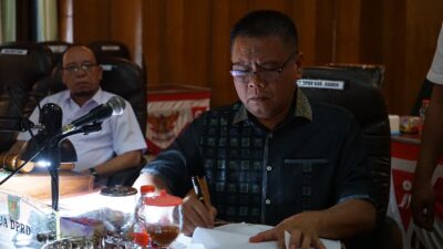 Jhon Hardi Sampaikan Jawaban Pandangan Umum Terkait 4 Ranperda Kabupaten Asahan