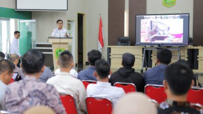Plt Bupati Asmar Ikuti BIK Bersama Gubri dan Kepala OJK