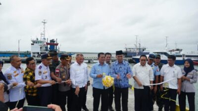 Dampingi Gubernur Kepri, Bupati Natuna Resmikan Pelabuhan Pengumpang Regional Penagi