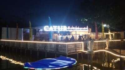 Catur Entertainment Cafe, Destinasi Kuliner Terbaru di Goldenprawn Batam yang Harus Dicoba