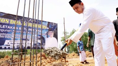 Gubernur Ansar Ahmad Resmikan Peletakan Batu Pertama Musholla Raudhatul Jannah