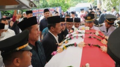 Sosok Nyat Kadir, Mantan Walikota Batam ke-4 Meninggal Dunia