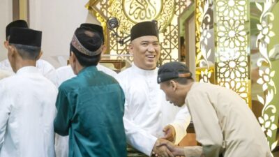 Wakil Gubernur Kepri Nyanyang Haris Pratamura Laksanakan Sholat Idul Fitri dan Gelar Open House di Kediamannya Tiban Batam