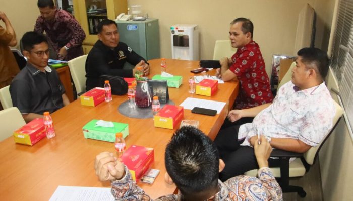 BBFW 2025 Resmi Dibuka, Amsakar Bersama Li Claudia dan Erlita Awali dengan Membatik