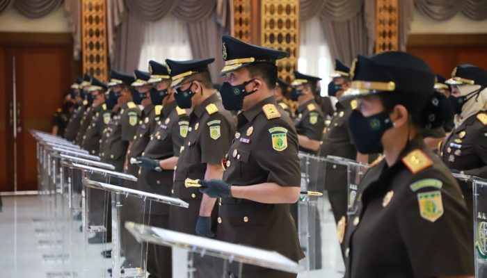 Jaksa Bongkar Kekayaan Riza Chalid dan Putranya dari Korupsi Terminal BBM Pertamina