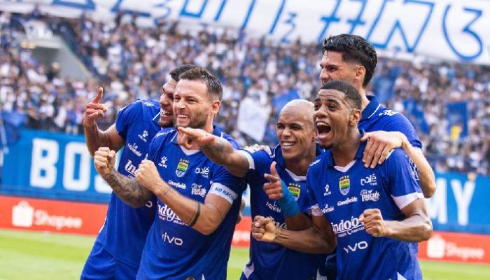 Hasil Babak 1 Persib Bandung vs Selangor: Gol Adam Alis Memenangkan Pertandingan
