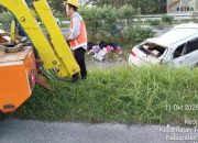 Avanza Bawa 5 Orang Terguling di Jalan Tol Jombang, Laju 100 Km/Jam Sebelum Kecelakaan