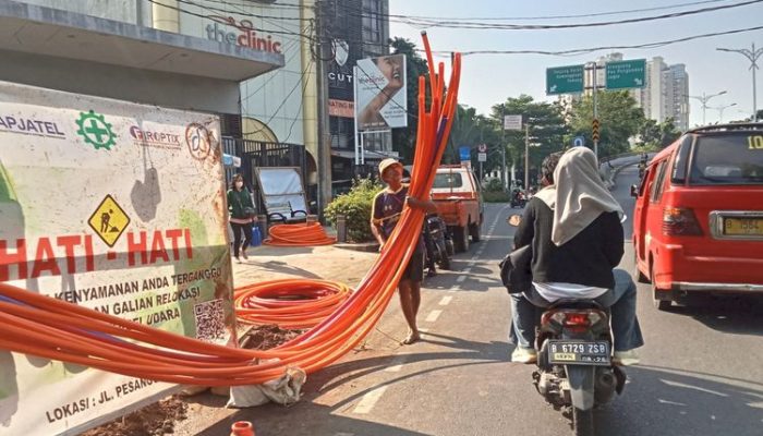 Proyek Galian Sebabkan Kemacetan di Jalan Pesanggrahan Jakbar