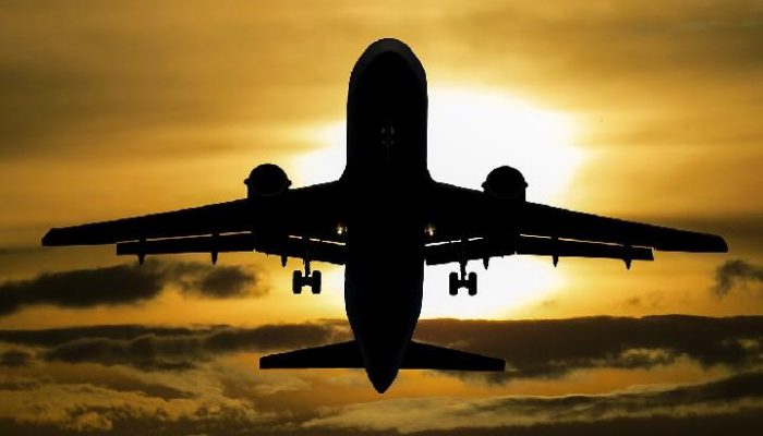 Turbulensi Meningkat, Ini yang Perlu Diketahui Penumpang