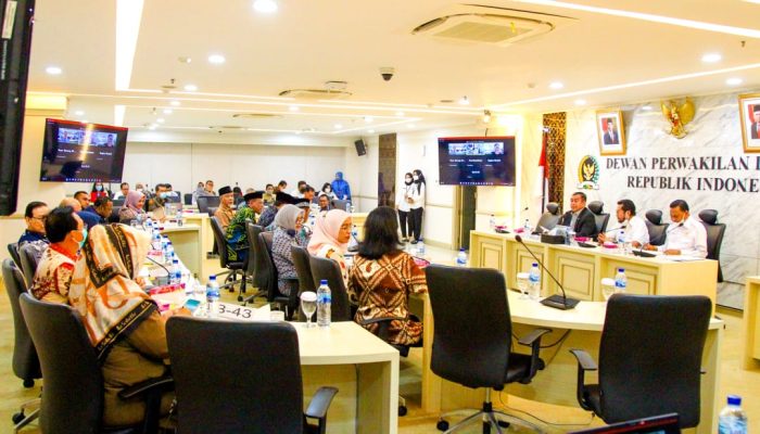 Sekda, Anggota DPR/DPD RI, Akademisi, dan Ulama Bahas Revisi UUPA dan Dana Otsus Aceh