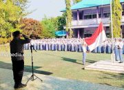 Jadi Pembina Upacara SMAN 1 Bintan Timur, Wakapolsek Wanti-wanti Bahaya Kenakalan Remaja