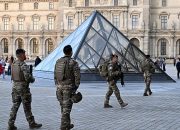 Louvre Theft: Two Suspects Investigated, Three Freed
