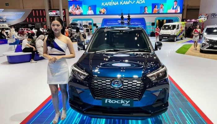 Daihatsu Rocky Hybrid Resmi Dirilis di Indonesia, Seremoni Penyerahan Tiga Unit Pertama di GJAW 2025