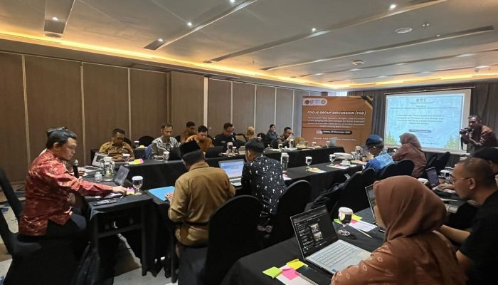 FGD Fakultas Pertanian UNRI–ATR/BPN Kupas Tuntas Valuasi Ekosistem Empat Jasa dan Permukiman Tidak Berizin di Koridor Hutan Lindung Bukit Batabuh