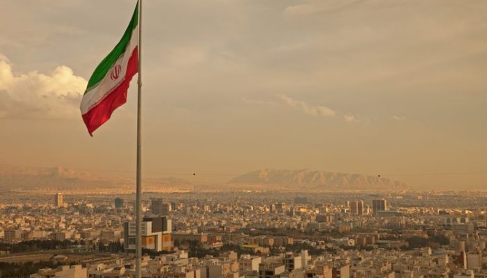 Mata-mata Iran: Pengakuan di Bawah Ancaman Ibu