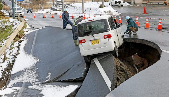 Japan Quake: Dozens Hurt, Major Aftershock Alert