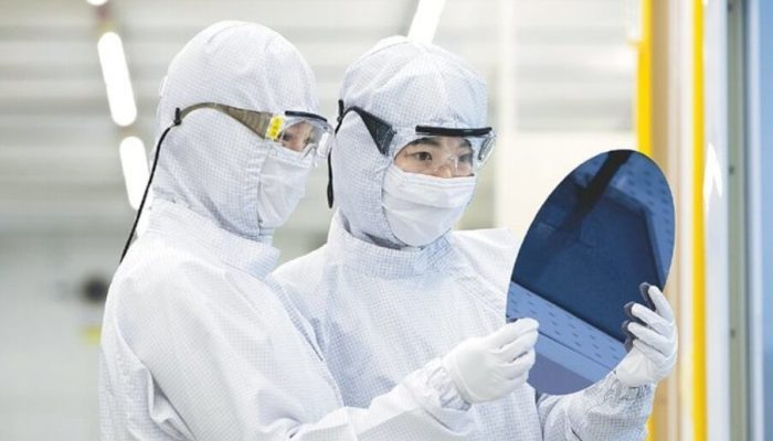 2026: Semiconductor Boom, Petrochemical Slump
