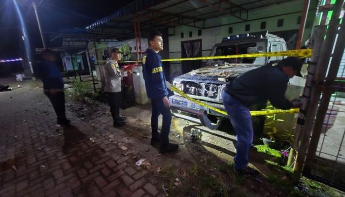 Tembakan Simalungun: Tabrak Lampu Natal, 4 Tewas