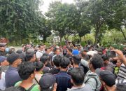 Elina’s Grandma’s House Demolished: Surabaya Youth Demand Suspects Charged