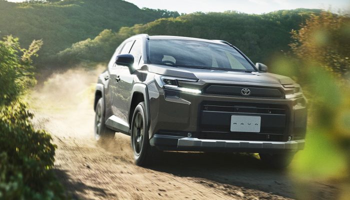 Makin canggih aja, ini highlight singkat fitur Toyota RAV4 terbaru