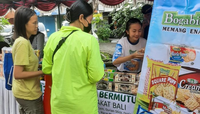 Operasi Pasar Murah: Gubernur Norsan Tekan Inflasi Nataru