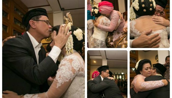 Sungkem Haru Ratusan Siswa SD NU Pare Basuh Kaki Orang Tua