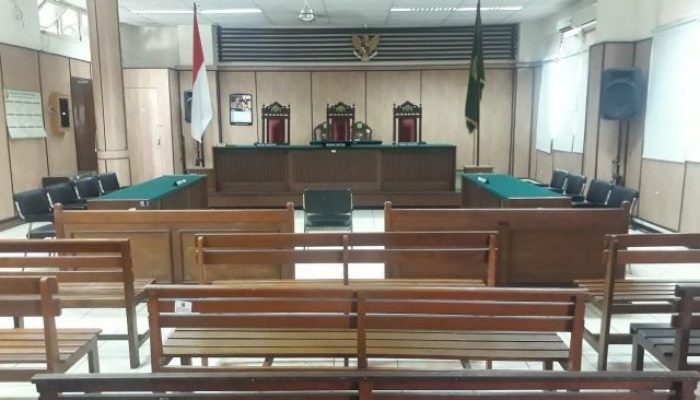 Rika Johara: Eva di Ruang Sidang & Benak