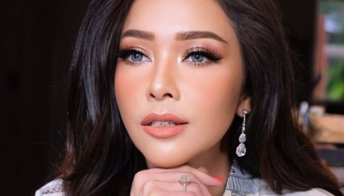 Rahasia Awet Muda Maia Estianty: Tepis Waktu di Usia Jelita
