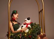 7 pemotretan Natal Erika Carlina dan anaknya Andrew, glamor!
