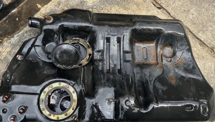 Kuras Tangki Bensin Mobil: Manfaatnya Tak Terduga